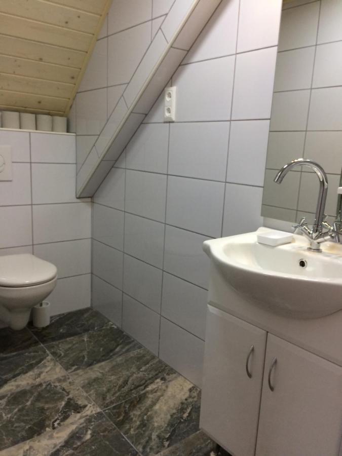 Bella Badacsony Apartmanhaz Apartment Badacsonytomaj Ngoại thất bức ảnh