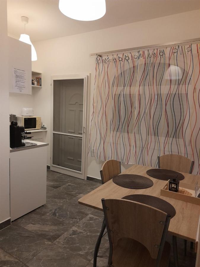Bella Badacsony Apartmanhaz Apartment Badacsonytomaj Ngoại thất bức ảnh